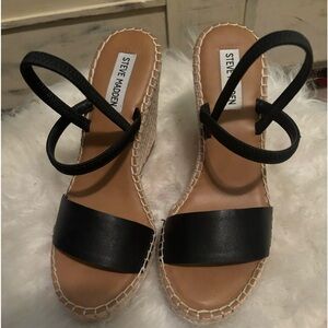 STEVE MADDEN Black espadrille-size 8